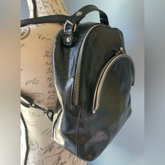 Patricia Nash | Montioni Convertible Backpack | Vintage Patent - Picture 2 of 13